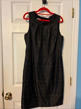 Classic Black Sleeveless Sheath Dress